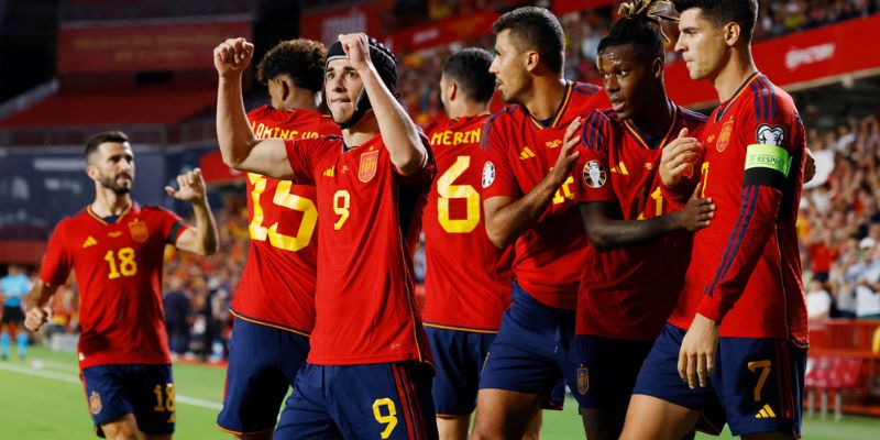 Huấn luyện viên De la Fuente xây dựng đội hình tây ban nha euro 2024